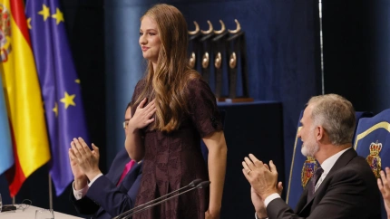 Leonor de Borbón, aplaudida en la ceremonia de entrega de los Premios Princesa de Asturias