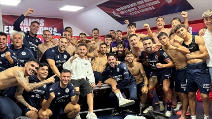 El Extremadura celebra el triunfo ante el Xerez Deportivo CF