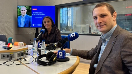 Adrián Pumares en los estudios de COPE