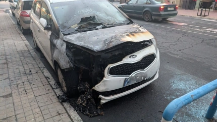 Coche quemado en Huelva