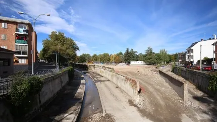 Comienzan por el Parque de Las Bombas las obras de renaturalización del río Guadarrama a su paso por Collado Villalba