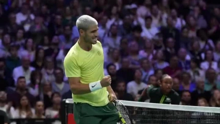 Carlos Alcaraz se despide de Paris Berçy