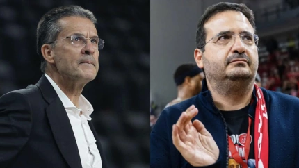 Pedro Martínez y Ofer Yannay, propietario del Hapoel Tel Aviv