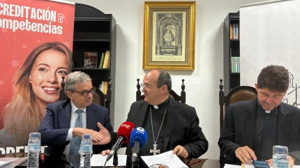 Certificación profesional voluntarios diócesis