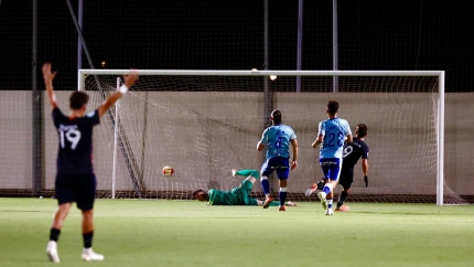 Gol de Cristian Martínez ante el Atlético Malagueño, gol número 100 del Águilas FC en Segunda RFEF
