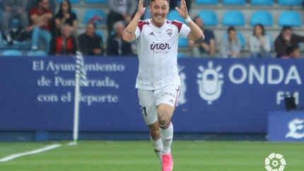 Escriche se enfrentará al Huesca mañana