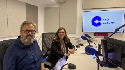Santiago Sánchez (Vier Arquitectos) y Begoña Freire, jefa territorial de Vivienda de A Coruña, en COPE Coruña