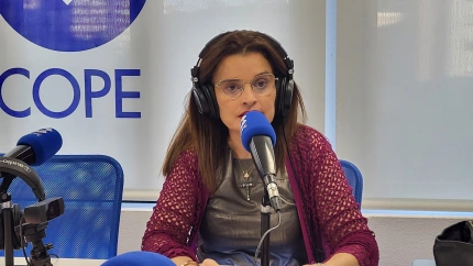 Mariola Rilova en los estudios de COPE Burgos