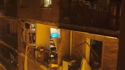La explosión ha tenido lugar de madrugada en el número 4 de la calle Diego Acebes de la capital soriana