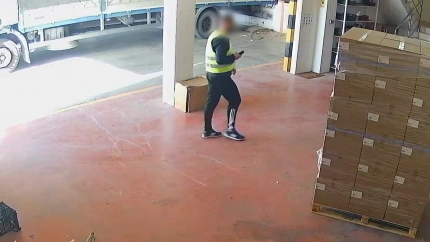 Detenido un hombre en Novelda por robar en vestuarios de empresas y usar las tarjetas sustraídas