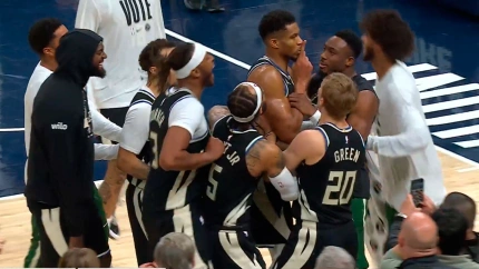 Giannis Antetokounmpo silencia Indianápolis