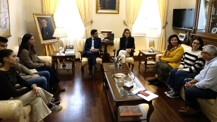 El alcalde se reunió en la mañana de este martes con los enfermeros