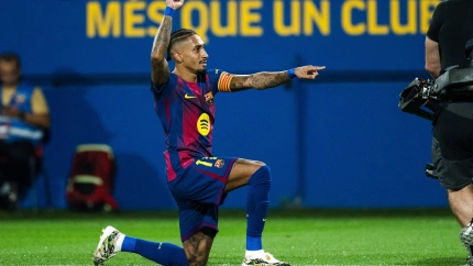 Raphinha, celebrando un gol con el Barcelona