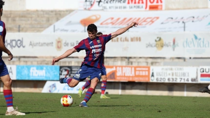 Fullana en el partido del Poblense