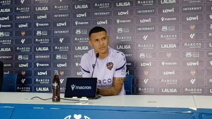 Arriaga, en la sala de prensa de la ciudad deportiva del Levante UD