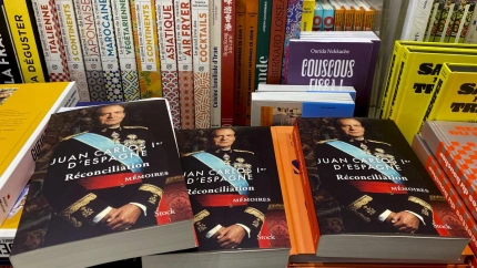 Libros de Juan Carlos I en una librería de Francia