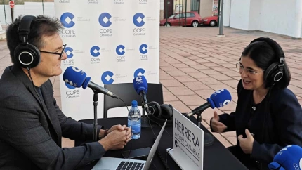 Carolina Darias, con Roberto González en 'Herrera en COPE Canarias'