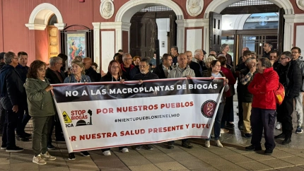 Vecinos de Lorca protestan contra la implantación de plantas de biogas en la plaza Calderón de Lorca