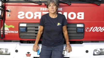 María Luisa Cabañero, primera bombera jubilada en España