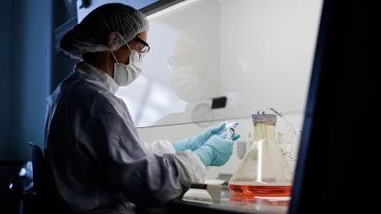 (Foto de ARCHIVO)Imagen de una científica trabajando en el laboratorio de Viralgen (San Sebastián).REMITIDA / HANDOUT por @MANDRAGORASTUDIO/VIRALGENFotografía remitida a medios de comunicación exclusivamente para ilustrar la noticia a la que hace referencia la imagen, y citando la procedencia de la imagen en la firma06/8/2024