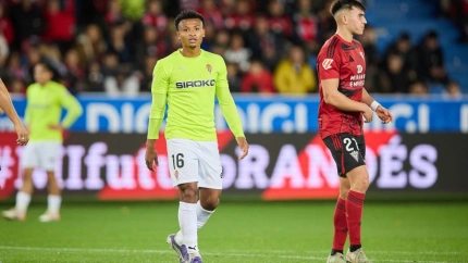 Oscar Cortés en su debut como titular