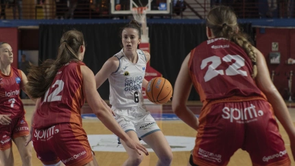 Aina Ayuso lideró el triunfo de Hozono Global Jairis