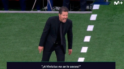 Simeone, enfadado con Gil Manzano por la tarjeta amarilla de la discordia