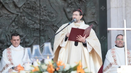 José Cobo durante la Misa por la Virgen de la Almudena.