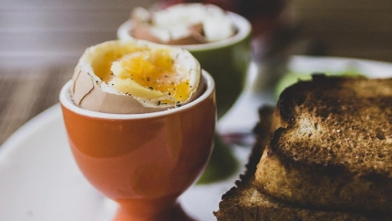 Los consumidores nos cuentan cómo les está afectando la subida de los huevos
