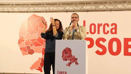 Los secretarios generales del PSOE en Lorca y en la Región, Isabel Casalduero y Francisco Lucas