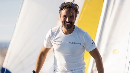 Hugo Ramón a bordo de su barco