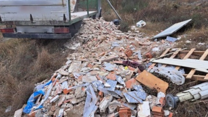 Escombrera ilegal en Plasencia