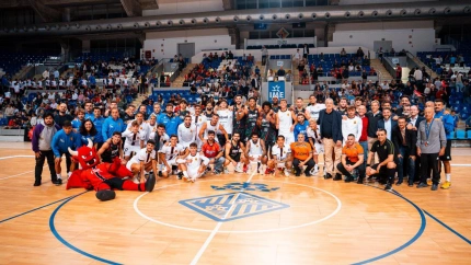 Foto de familia de RCD Mallorca y Fibwi Mallorca