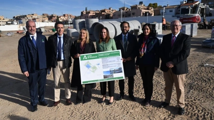 La consejera de Fomento de la Junta de Andalucía, Rocío Díaz,  junto a la alcaldesa de Granada, Marifrán Carazo