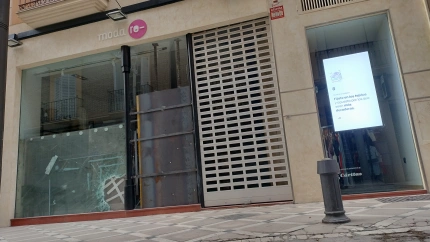 La tienda de ropa de segunda mano Re-, de Cáritas, en la calle Federico Mendizábal, ha sufrido dos robos en apenas unos días