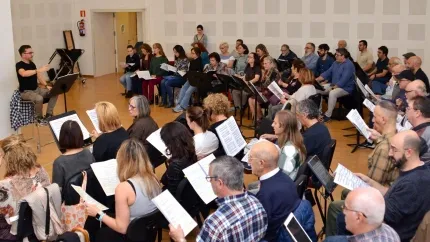 El Coro Lírico Teatro Calderón celebra sus bodas de plata con una gala extraordinaria que apadrina la Reina emérita