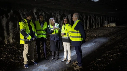 Visita de la consejera y la alcaldesa al aparcamiento