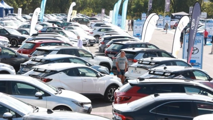 Vehículos de ocasión en venta en una feria automovilística