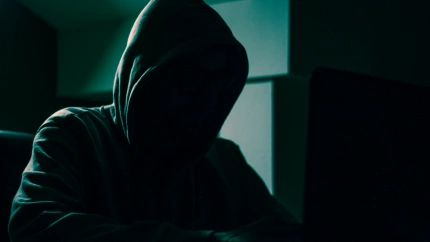 Los acosadores se esconden muchas veces tras la pantalla de un ordenador