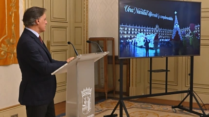 El alcalde Carlos García Carbayo informa sobre Salamanca es Navidad