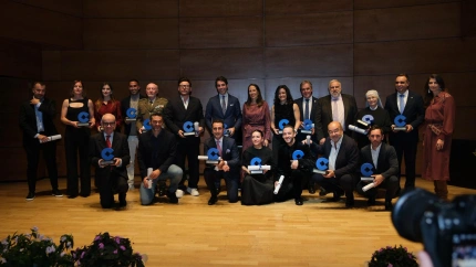 Foto de familia de los galardonados