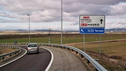 El Congreso blinda por ley las 53 paradas de autobús de Teruel tras un tenso debate