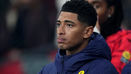 Jude Bellingham, en el banquillo de Wembley este jueves durante el partido con Serbia.