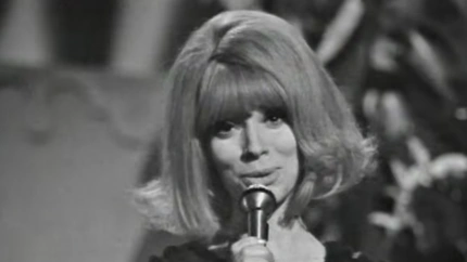 Encarnita Polo cantando su 'Paco, Paco, Paco'