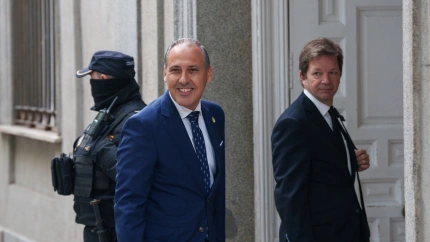 Eugenio Ribón a su llegada al Tribunal Supremo el día que tenía que declarar en el juicio contra el fiscal general