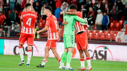 El Almería festeja el triunfo frente al Cádiz en la jornada 14 de Segunda División