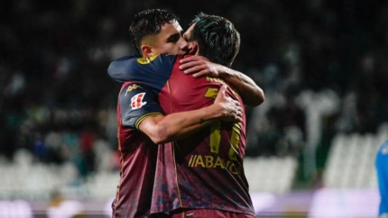 Yeremay y Mella celebrando un gol del Deportivo