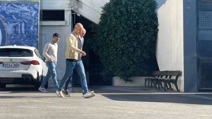 Beto Company, a su llegada al estadio Rico Pérez para negociar su fichaje por el Hércules.