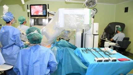 Castilla y León extiende la cirugía robótica a cinco hospitales y se afianza a la vanguardia tecnológica