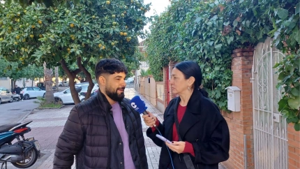 Pilar Cisneros charla con José Francisco en Los Asperones